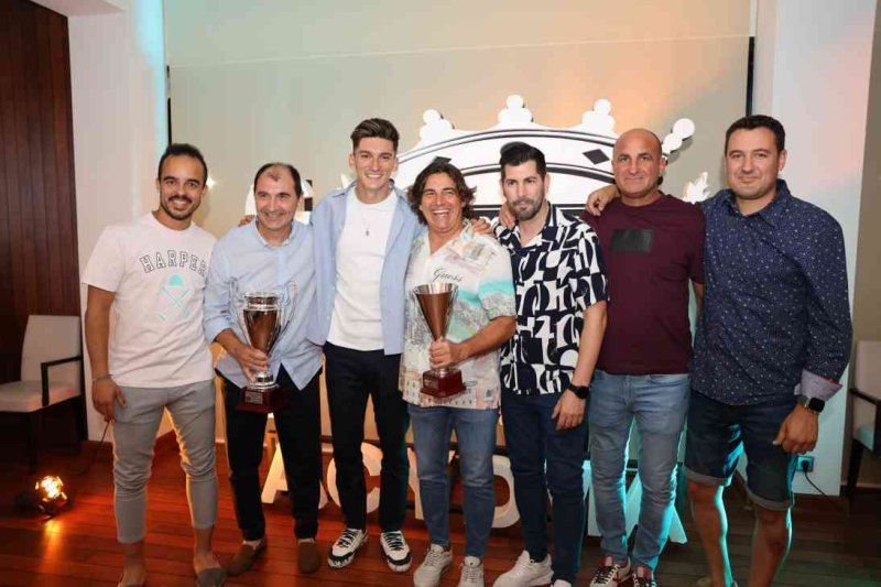 Gala de trofeos de Acydma: Doblete de Kamarka en veteranos, y en fútbol sala Liga para Bámbola y Copa para Pinturas Juanvi Gala de trofeos de Acydma: Doblete de Kamarka en veteranos, y en fútbol sala Liga para Bámbola y Copa para Pinturas Juanvi