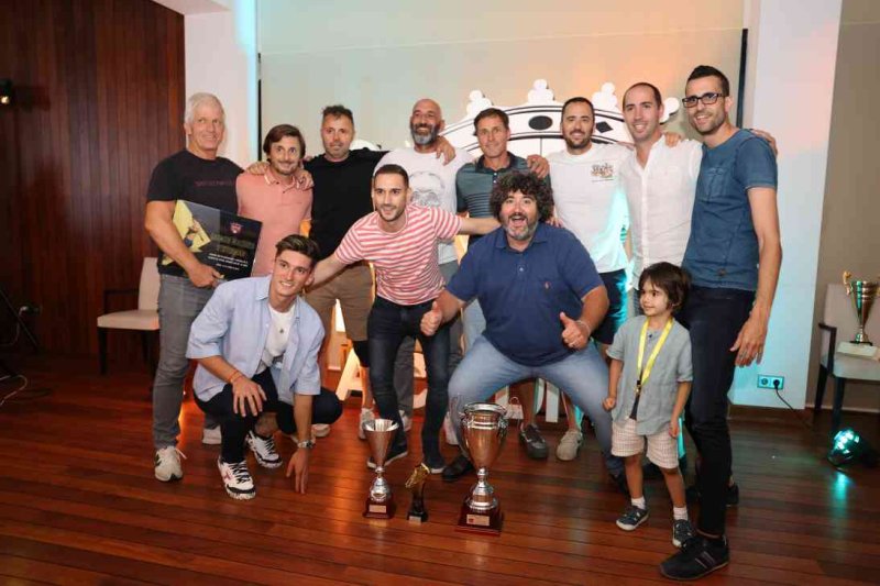 Gala de trofeos de Acydma: Doblete de Kamarka en veteranos, y en fútbol sala Liga para Bámbola y Copa para Pinturas Juanvi Gala de trofeos de Acydma: Doblete de Kamarka en veteranos, y en fútbol sala Liga para Bámbola y Copa para Pinturas Juanvi