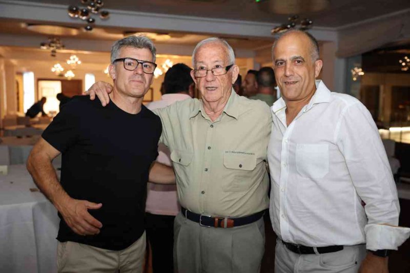 Gala de trofeos de Acydma: Doblete de Kamarka en veteranos, y en fútbol sala Liga para Bámbola y Copa para Pinturas Juanvi Gala de trofeos de Acydma: Doblete de Kamarka en veteranos, y en fútbol sala Liga para Bámbola y Copa para Pinturas Juanvi