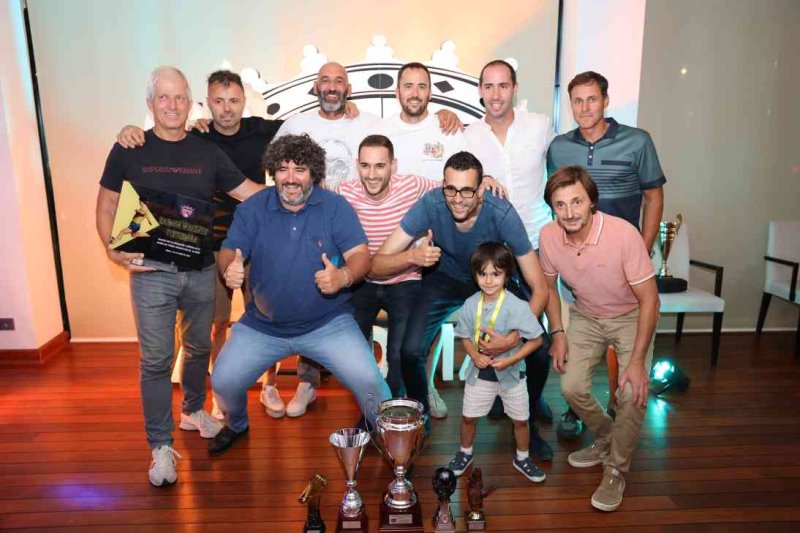 Gala de trofeos de Acydma: Doblete de Kamarka en veteranos, y en fútbol sala Liga para Bámbola y Copa para Pinturas Juanvi Gala de trofeos de Acydma: Doblete de Kamarka en veteranos, y en fútbol sala Liga para Bámbola y Copa para Pinturas Juanvi