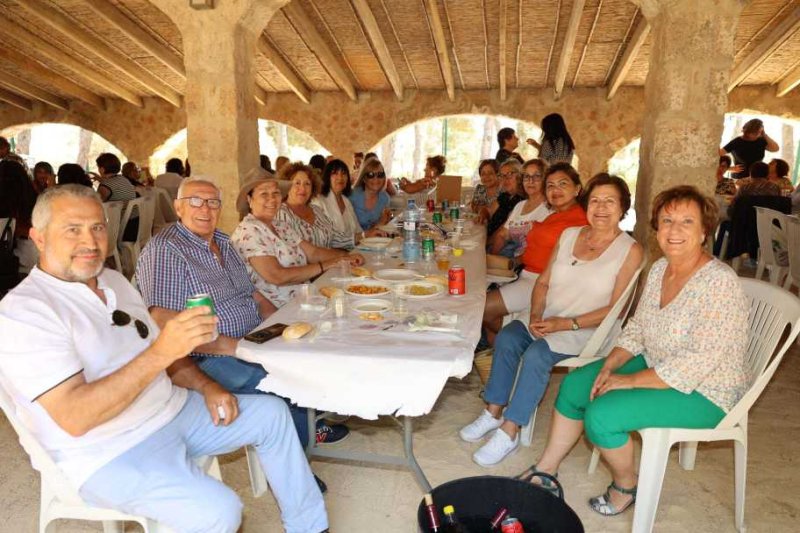 GALERÍA DE FOTOS: Las Amas de Casa de Xàbia disfrutan de su día grande GALERÍA DE FOTOS: Las Amas de Casa de Xàbia disfrutan de su día grande