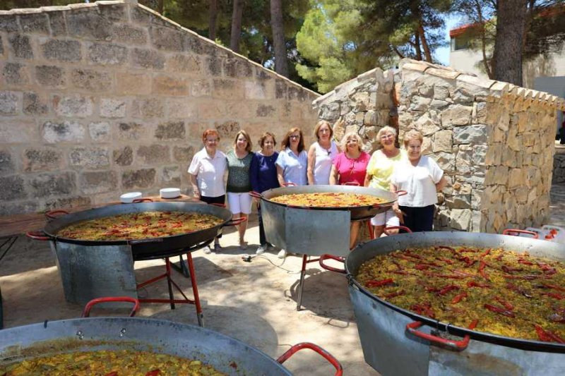 GALERÍA DE FOTOS: Las Amas de Casa de Xàbia disfrutan de su día grande GALERÍA DE FOTOS: Las Amas de Casa de Xàbia disfrutan de su día grande