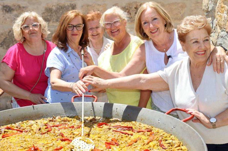 GALERÍA DE FOTOS: Las Amas de Casa de Xàbia disfrutan de su día grande GALERÍA DE FOTOS: Las Amas de Casa de Xàbia disfrutan de su día grande