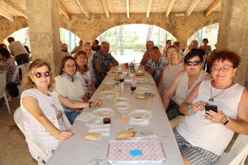 GALERÍA DE FOTOS: Las Amas de Casa de Xàbia disfrutan de su día grande GALERÍA DE FOTOS: Las Amas de Casa de Xàbia disfrutan de su día grande