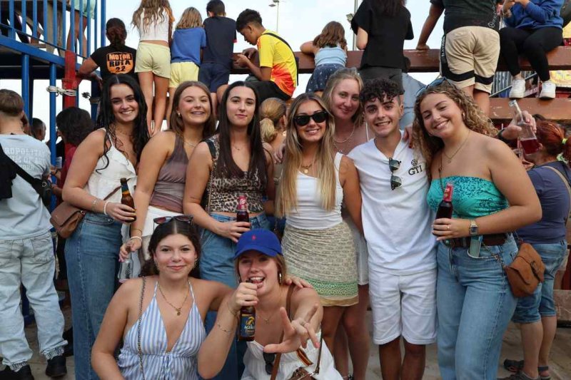 GALERIA de FOTOS del BARET dels BOUS de les FESTES de DUANES de XÀBIA GALERIA de FOTOS del BARET dels BOUS de les FESTES de DUANES de XÀBIA