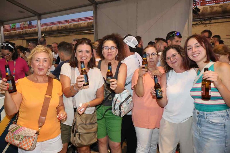 GALERIA de FOTOS del BARET dels BOUS de les FESTES de DUANES de XÀBIA GALERIA de FOTOS del BARET dels BOUS de les FESTES de DUANES de XÀBIA