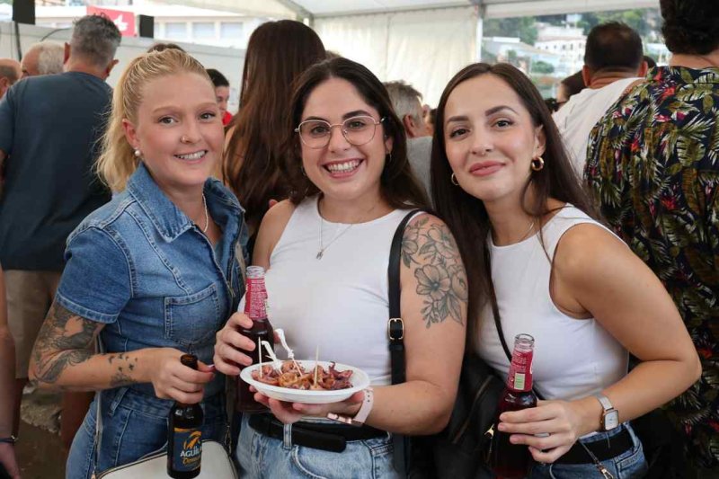 GALERIA de FOTOS del BARET dels BOUS de les FESTES de DUANES de XÀBIA GALERIA de FOTOS del BARET dels BOUS de les FESTES de DUANES de XÀBIA