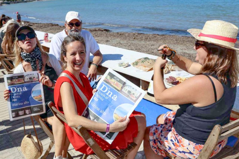 GALERIA de FOTOS de la excelente acogida del extra de CANFALI MARINA ALTA del D*na GALERIA de FOTOS de la excelente acogida del extra de CANFALI MARINA ALTA del D*na