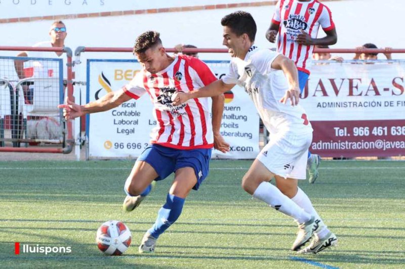 Primera FFCV: El CD Jávea mantiene el bloque y renueva la ilusión para luchar por el ascenso Primera FFCV: El CD Jávea mantiene el bloque y renueva la ilusión para luchar por el ascenso