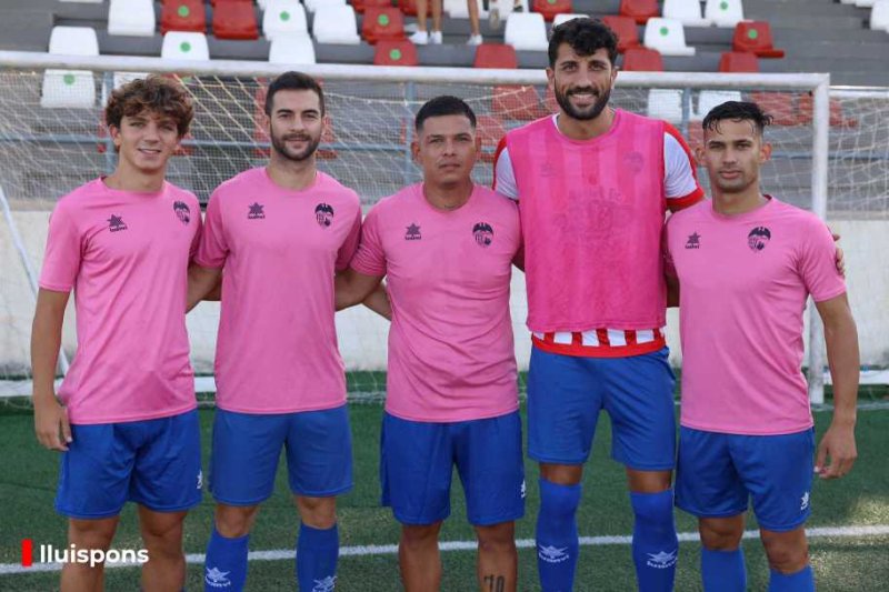 Primera FFCV: El CD Jávea mantiene el bloque y renueva la ilusión para luchar por el ascenso Primera FFCV: El CD Jávea mantiene el bloque y renueva la ilusión para luchar por el ascenso