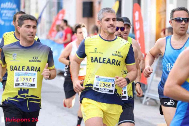 LA MILLOR GALERIA DE FOTOS per a una de les més emblemàtiques proves del Circuit a Peu: la Cursa de Pedreguer LA MILLOR GALERIA DE FOTOS per a una de les més emblemàtiques proves del Circuit a Peu: la Cursa de Pedreguer
