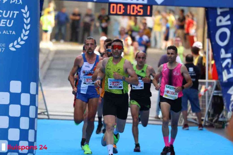 LA MILLOR GALERIA DE FOTOS per a una de les més emblemàtiques proves del Circuit a Peu: la Cursa de Pedreguer LA MILLOR GALERIA DE FOTOS per a una de les més emblemàtiques proves del Circuit a Peu: la Cursa de Pedreguer