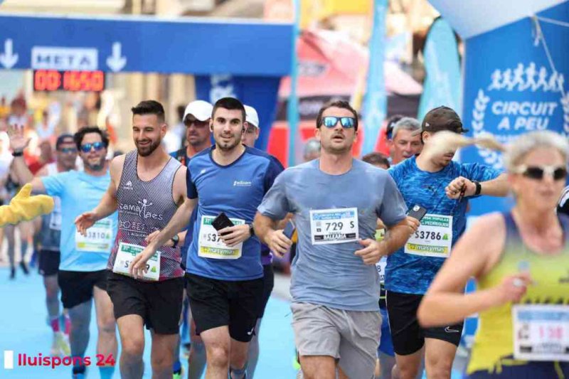 LA MILLOR GALERIA DE FOTOS per a una de les més emblemàtiques proves del Circuit a Peu: la Cursa de Pedreguer LA MILLOR GALERIA DE FOTOS per a una de les més emblemàtiques proves del Circuit a Peu: la Cursa de Pedreguer