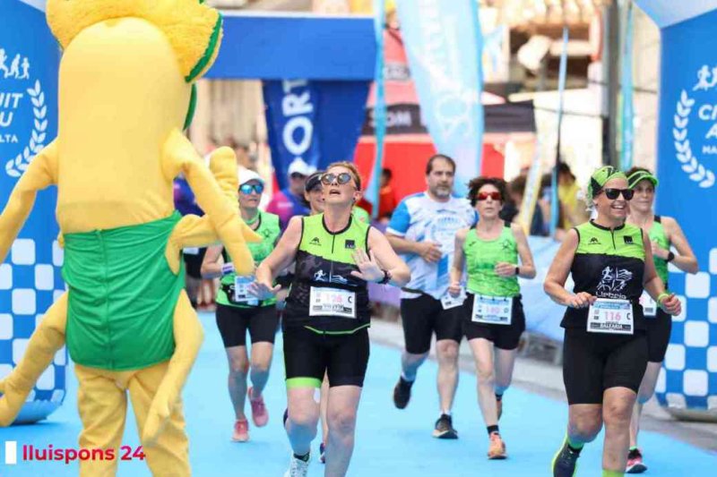 LA MILLOR GALERIA DE FOTOS per a una de les més emblemàtiques proves del Circuit a Peu: la Cursa de Pedreguer LA MILLOR GALERIA DE FOTOS per a una de les més emblemàtiques proves del Circuit a Peu: la Cursa de Pedreguer