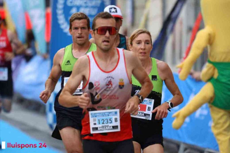LA MILLOR GALERIA DE FOTOS per a una de les més emblemàtiques proves del Circuit a Peu: la Cursa de Pedreguer LA MILLOR GALERIA DE FOTOS per a una de les més emblemàtiques proves del Circuit a Peu: la Cursa de Pedreguer