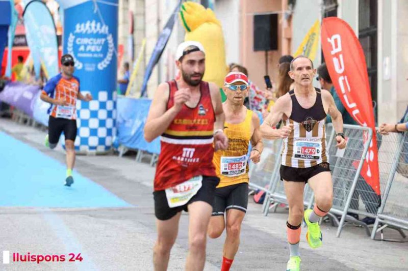 LA MILLOR GALERIA DE FOTOS per a una de les més emblemàtiques proves del Circuit a Peu: la Cursa de Pedreguer LA MILLOR GALERIA DE FOTOS per a una de les més emblemàtiques proves del Circuit a Peu: la Cursa de Pedreguer