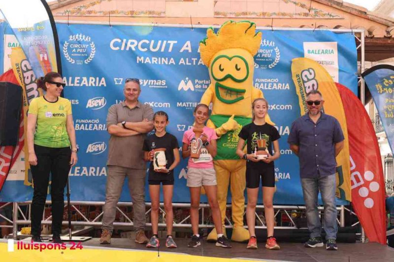 LA MILLOR GALERIA DE FOTOS per a una de les més emblemàtiques proves del Circuit a Peu: la Cursa de Pedreguer LA MILLOR GALERIA DE FOTOS per a una de les més emblemàtiques proves del Circuit a Peu: la Cursa de Pedreguer