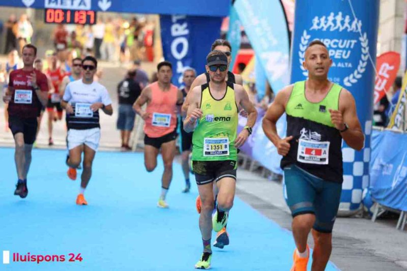 LA MILLOR GALERIA DE FOTOS per a una de les més emblemàtiques proves del Circuit a Peu: la Cursa de Pedreguer LA MILLOR GALERIA DE FOTOS per a una de les més emblemàtiques proves del Circuit a Peu: la Cursa de Pedreguer