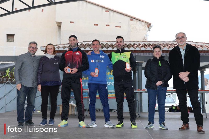 Ignacio Cardona i Jessica Asensio, i Liam Bek i Alba Villanova, guanyadors de les proves de muntanya Ocaive de Pedreguer Ignacio Cardona i Jessica Asensio, i Liam Bek i Alba Villanova, guanyadors de les proves de muntanya Ocaive de Pedreguer