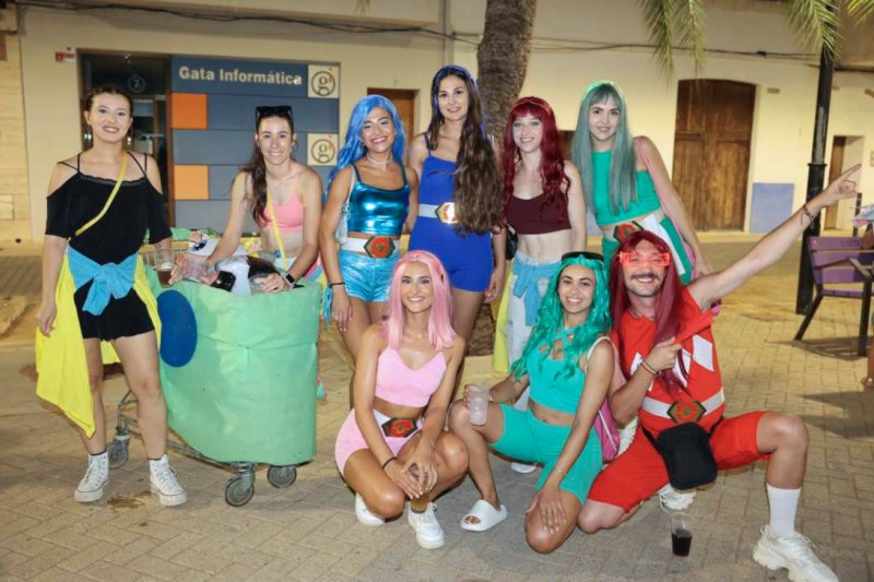 GALERIA de FOTOS i PREMIS de la NIT de les DISFRESSES de GATA GALERIA de FOTOS i PREMIS de la NIT de les DISFRESSES de GATA