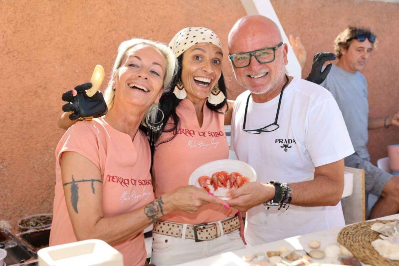 GALERÍA de FOTOS del arranque del D*na FESTIVAL GASTRONÓMICO de DÉNIA GALERÍA de FOTOS del arranque del D*na FESTIVAL GASTRONÓMICO de DÉNIA