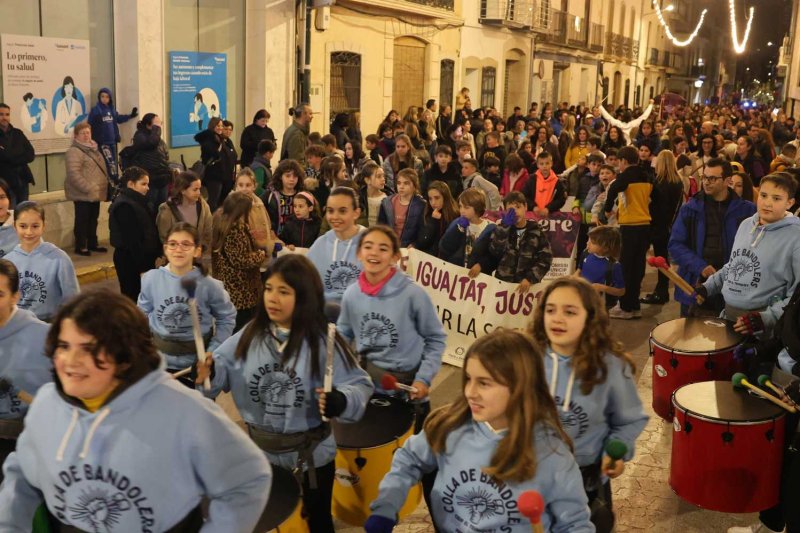 La manifestació del 8M de Pedreguer clama pels drets de les dones de tot el món i contra el capitalisme patriarcal La manifestació del 8M de Pedreguer clama pels drets de les dones de tot el món i contra el capitalisme patriarcal