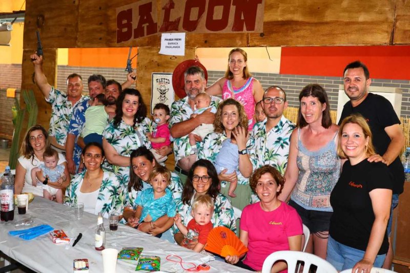 GALERIA de FOTOS de la VETLLADA BARBIE de les festes de Gata que corona LETICIA SABATER GALERIA de FOTOS de la VETLLADA BARBIE de les festes de Gata que corona LETICIA SABATER