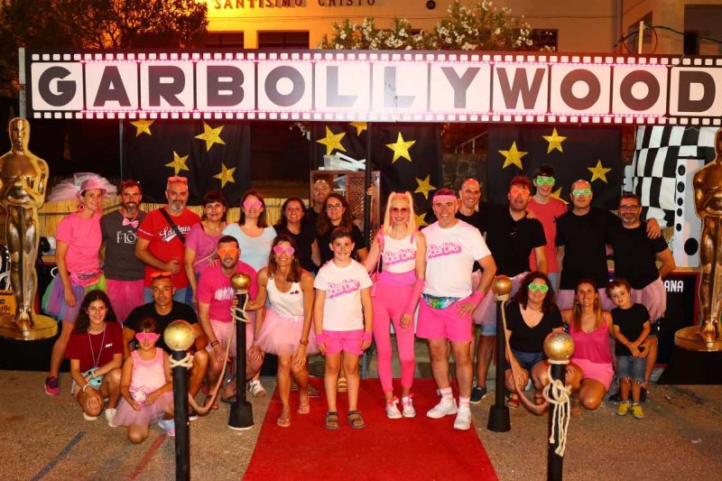 GALERIA de FOTOS de la VETLLADA BARBIE de les festes de Gata que corona LETICIA SABATER GALERIA de FOTOS de la VETLLADA BARBIE de les festes de Gata que corona LETICIA SABATER