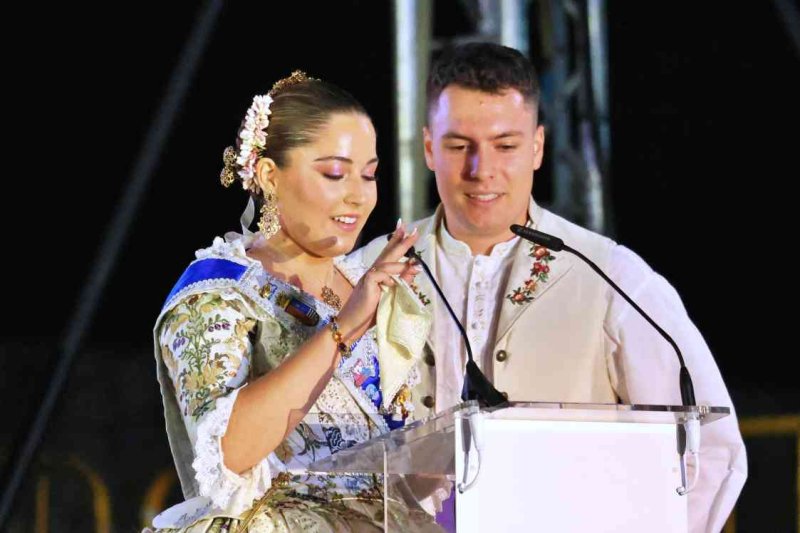 GALERIA DE FOTOS de la proclamació d’Àngela Tachó com a regina de les Fogueres 2024 de Xàbia GALERIA DE FOTOS de la proclamació d’Àngela Tachó com a regina de les Fogueres 2024 de Xàbia