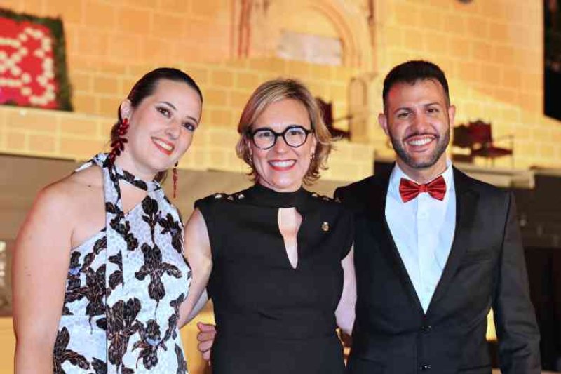 GALERIA DE FOTOS de la proclamació d’Àngela Tachó com a regina de les Fogueres 2024 de Xàbia GALERIA DE FOTOS de la proclamació d’Àngela Tachó com a regina de les Fogueres 2024 de Xàbia