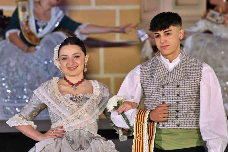 GALERIA DE FOTOS de la proclamació d’Àngela Tachó com a regina de les Fogueres 2024 de Xàbia GALERIA DE FOTOS de la proclamació d’Àngela Tachó com a regina de les Fogueres 2024 de Xàbia