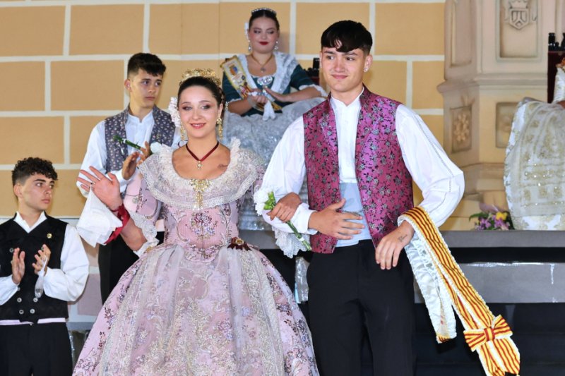 GALERIA DE FOTOS de la proclamació d’Àngela Tachó com a regina de les Fogueres 2024 de Xàbia GALERIA DE FOTOS de la proclamació d’Àngela Tachó com a regina de les Fogueres 2024 de Xàbia