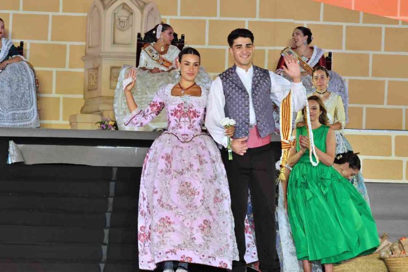 GALERIA DE FOTOS de la proclamació d’Àngela Tachó com a regina de les Fogueres 2024 de Xàbia GALERIA DE FOTOS de la proclamació d’Àngela Tachó com a regina de les Fogueres 2024 de Xàbia