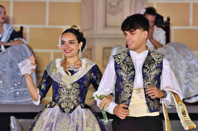 GALERIA DE FOTOS de la proclamació d’Àngela Tachó com a regina de les Fogueres 2024 de Xàbia GALERIA DE FOTOS de la proclamació d’Àngela Tachó com a regina de les Fogueres 2024 de Xàbia