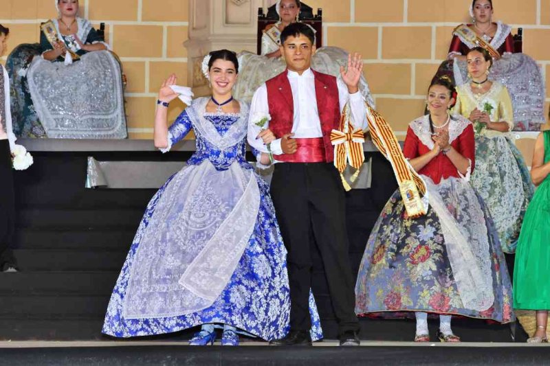 GALERIA DE FOTOS de la proclamació d’Àngela Tachó com a regina de les Fogueres 2024 de Xàbia GALERIA DE FOTOS de la proclamació d’Àngela Tachó com a regina de les Fogueres 2024 de Xàbia