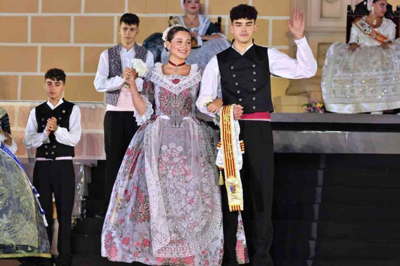 GALERIA DE FOTOS de la proclamació d’Àngela Tachó com a regina de les Fogueres 2024 de Xàbia GALERIA DE FOTOS de la proclamació d’Àngela Tachó com a regina de les Fogueres 2024 de Xàbia