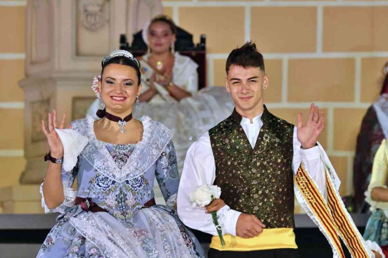 GALERIA DE FOTOS de la proclamació d’Àngela Tachó com a regina de les Fogueres 2024 de Xàbia GALERIA DE FOTOS de la proclamació d’Àngela Tachó com a regina de les Fogueres 2024 de Xàbia