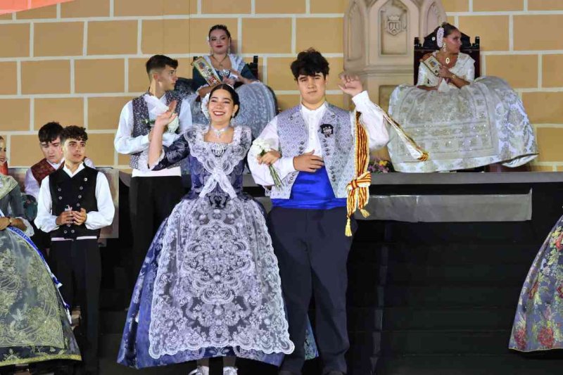 GALERIA DE FOTOS de la proclamació d’Àngela Tachó com a regina de les Fogueres 2024 de Xàbia GALERIA DE FOTOS de la proclamació d’Àngela Tachó com a regina de les Fogueres 2024 de Xàbia