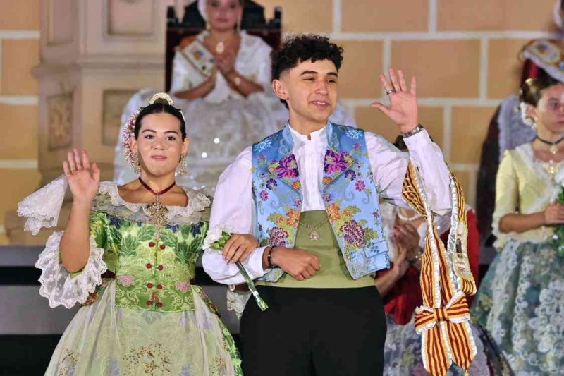 GALERIA DE FOTOS de la proclamació d’Àngela Tachó com a regina de les Fogueres 2024 de Xàbia GALERIA DE FOTOS de la proclamació d’Àngela Tachó com a regina de les Fogueres 2024 de Xàbia