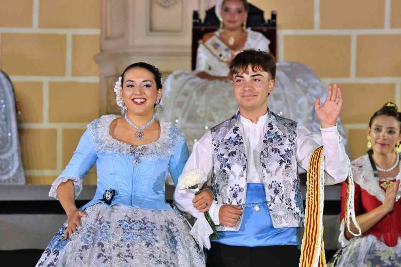 GALERIA DE FOTOS de la proclamació d’Àngela Tachó com a regina de les Fogueres 2024 de Xàbia GALERIA DE FOTOS de la proclamació d’Àngela Tachó com a regina de les Fogueres 2024 de Xàbia