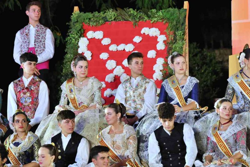 GALERIA DE FOTOS de la proclamació d’Àngela Tachó com a regina de les Fogueres 2024 de Xàbia GALERIA DE FOTOS de la proclamació d’Àngela Tachó com a regina de les Fogueres 2024 de Xàbia