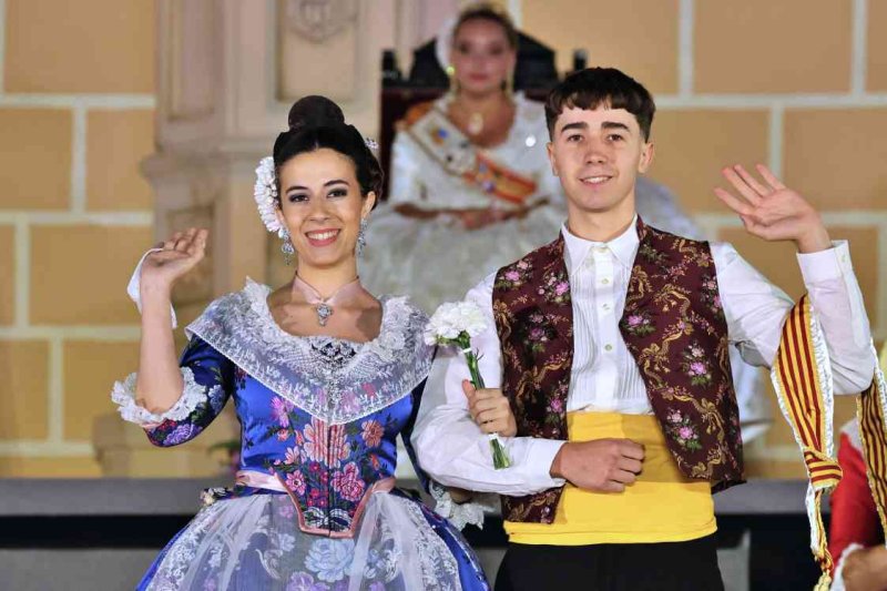 GALERIA DE FOTOS de la proclamació d’Àngela Tachó com a regina de les Fogueres 2024 de Xàbia GALERIA DE FOTOS de la proclamació d’Àngela Tachó com a regina de les Fogueres 2024 de Xàbia