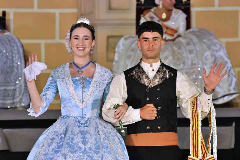 GALERIA DE FOTOS de la proclamació d’Àngela Tachó com a regina de les Fogueres 2024 de Xàbia GALERIA DE FOTOS de la proclamació d’Àngela Tachó com a regina de les Fogueres 2024 de Xàbia