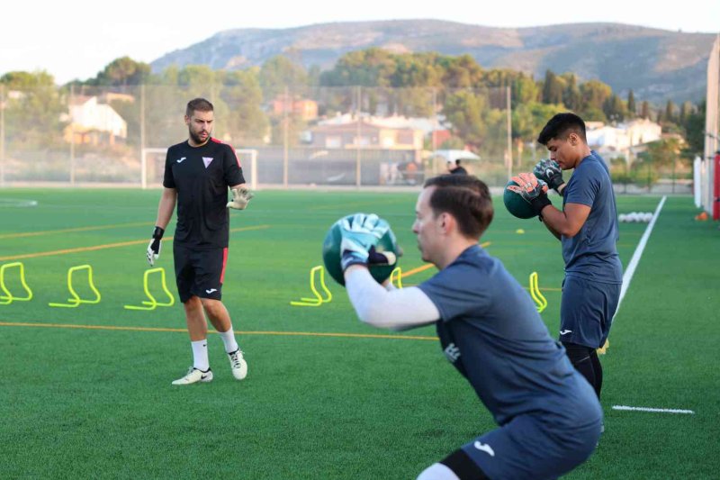Segunda FFCV: El Gorgos promete “trabajo y competividad” con un grupo rejuvenecido y equilibrado Segunda FFCV: El Gorgos promete “trabajo y competividad” con un grupo rejuvenecido y equilibrado