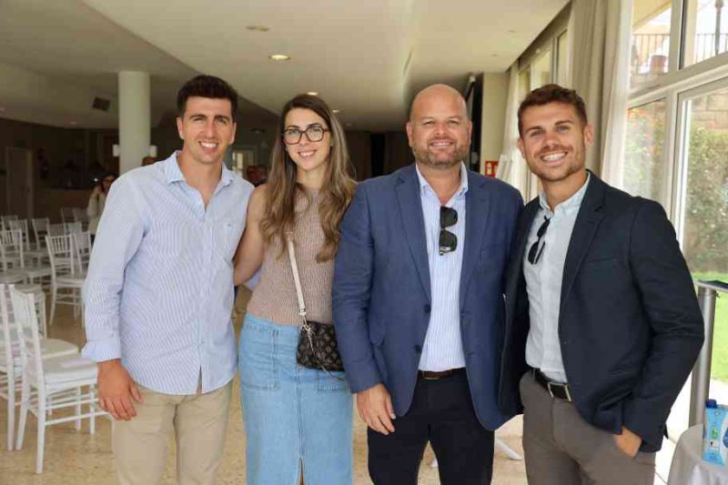 Nuria Montes, en la inauguración de las jornadas sobre turismo y deporte en Xàbia: “Se trata de un producto tremendamente atractivo y que desestacionaliza” Nuria Montes, en la inauguración de las jornadas sobre turismo y deporte en Xàbia: “Se trata de un producto tremendamente atractivo y que desestacionaliza”