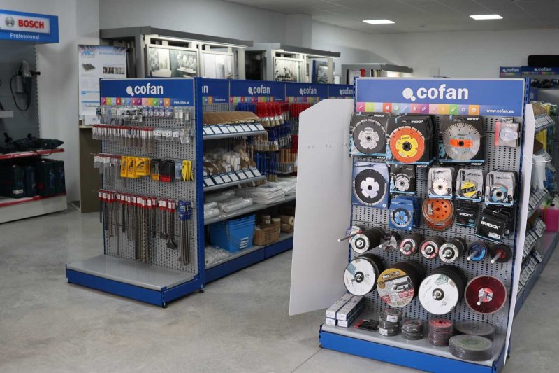 La Seniola celebra sus cincuenta años al servicio de la construcción de Xàbia y la comarca La Seniola celebra sus cincuenta años al servicio de la construcción de Xàbia y la comarca