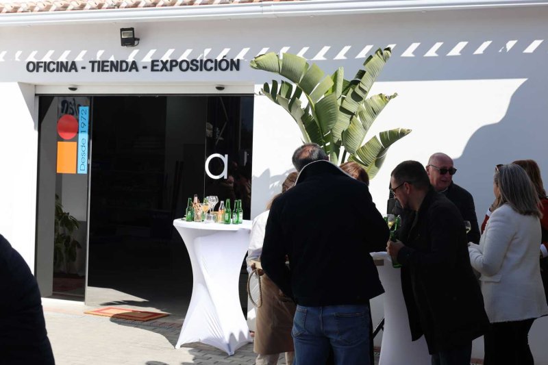 La Seniola celebra sus cincuenta años al servicio de la construcción de Xàbia y la comarca La Seniola celebra sus cincuenta años al servicio de la construcción de Xàbia y la comarca