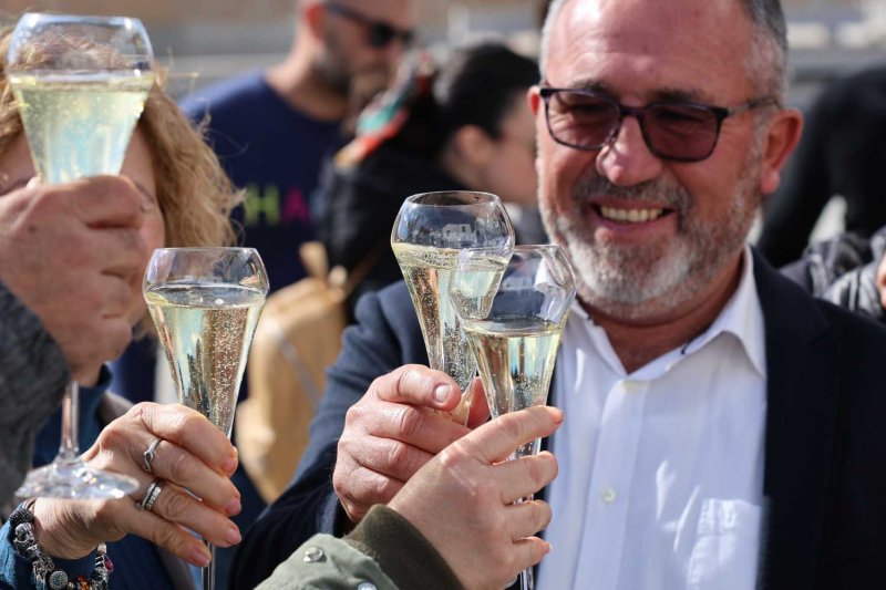 La Seniola celebra sus cincuenta años al servicio de la construcción de Xàbia y la comarca La Seniola celebra sus cincuenta años al servicio de la construcción de Xàbia y la comarca