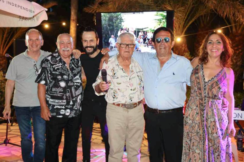 GALERIA de FOTOS de la festa dels 50 anys del Restaurant LOS ARCOS de PEDREGUER GALERIA de FOTOS de la festa dels 50 anys del Restaurant LOS ARCOS de PEDREGUER