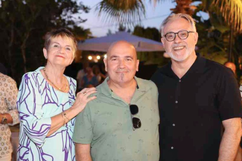 GALERIA de FOTOS de la festa dels 50 anys del Restaurant LOS ARCOS de PEDREGUER GALERIA de FOTOS de la festa dels 50 anys del Restaurant LOS ARCOS de PEDREGUER